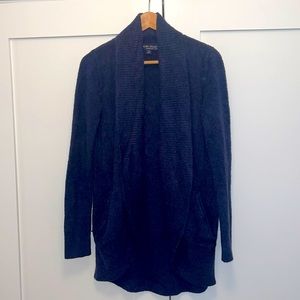 Barefoot Dreams Bamboo Chic Lite Circle hem cardigan size xs/s color navy